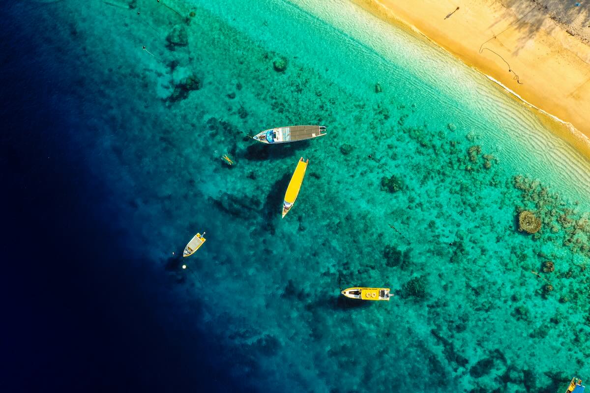 Indonesian coastline. Photo by Tandya Rachmat on Unsplash